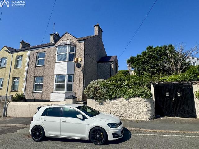 House for sale in Porth-y-Felin, Holyhead