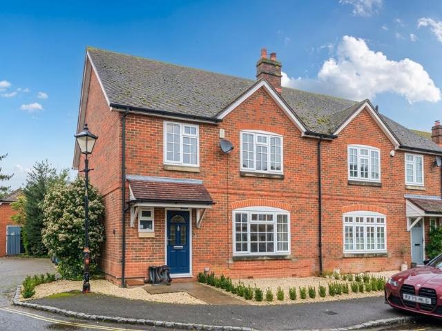 House for sale in Beaconsfield, Penn Bottom