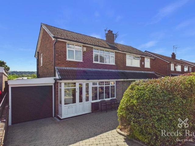 House for sale in Haughton Green, Tameside