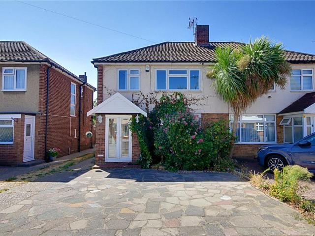 House for sale in Ponders End, Greater London