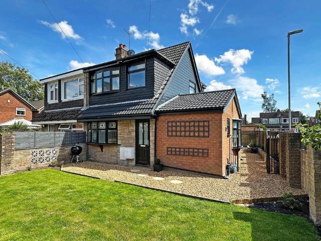 House for sale in Timperley, Timperley