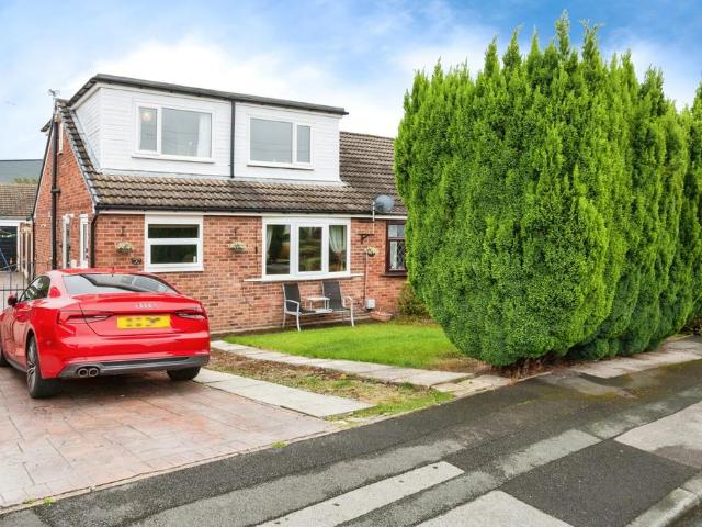 Bungalow for sale in Crigglestone, West Yorkshire