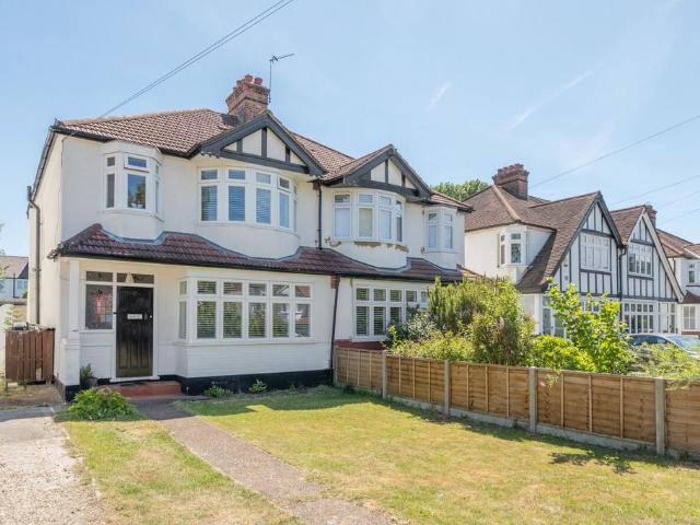 House for sale in West Wickham, Greater London