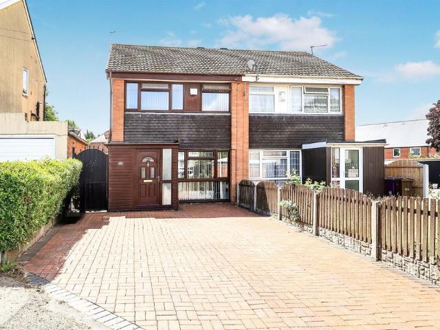 House for sale in Goldthorn Hill, Penn