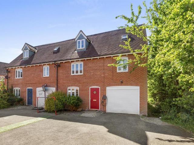 House for sale in Buckingham Park, Buckinghamshire