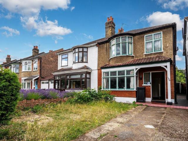 House for sale in London Borough of Lewisham, Greater London