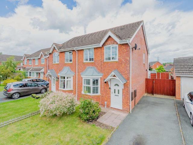 House for sale in Oswestry, Shropshire