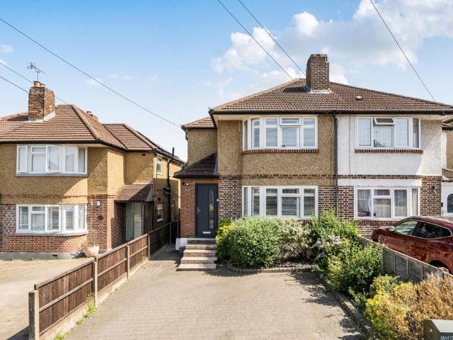 House for sale in Batchworth, Hertfordshire