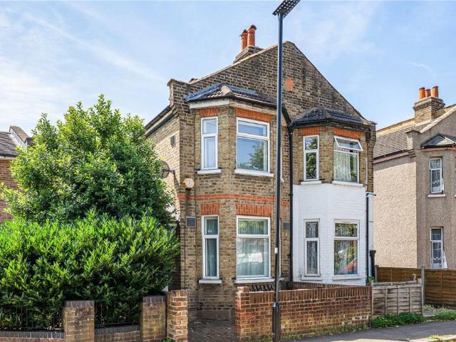 House for sale in London Borough of Hounslow, Greater London