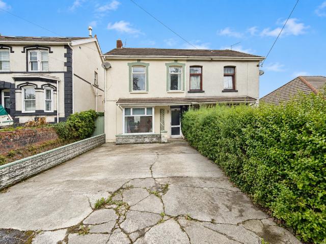 House for sale in Bryn, Llangennech