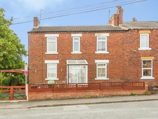 House for sale in Wrenthorpe, West Yorkshire