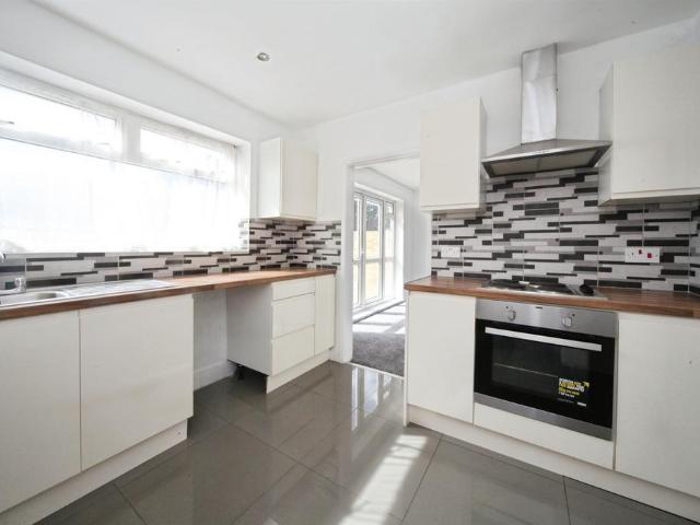 House for sale in Stopsley, Luton