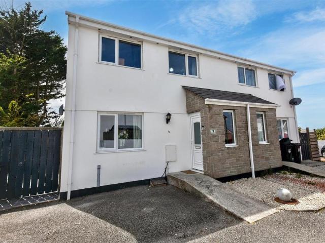 House for sale in Mount Ambrose, Cornwall
