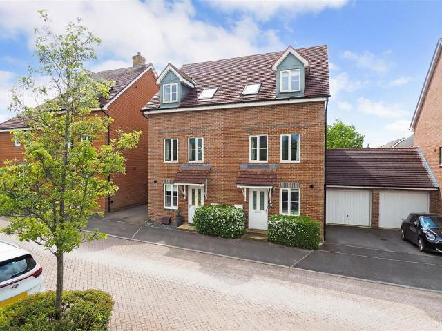 House for sale in Barton Stacey, Hampshire