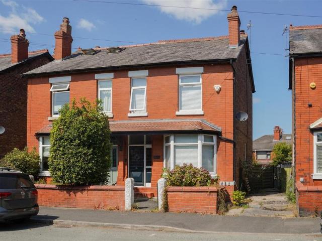 House for sale in Georgia, Greater Manchester