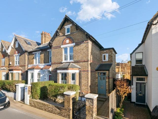 House for sale in London Borough of Ealing, Hanwell