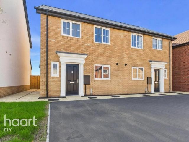 House for sale in Orchards Green, Barway