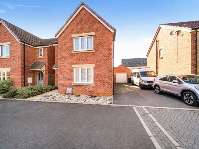 House for sale in Badbury Park