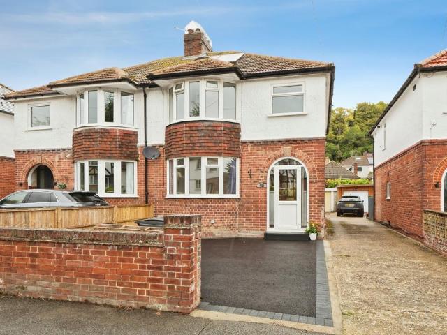 House for sale in Elms Vale, Dover