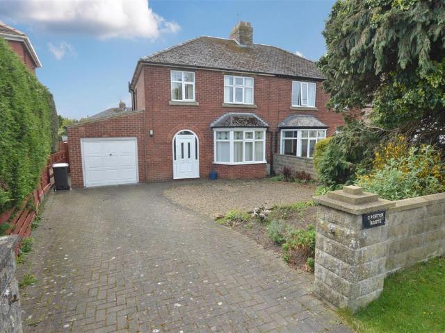 House for sale in Brompton-on-swale, North Yorkshire