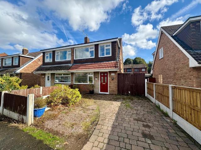House for sale in Higher Irlam, Salford