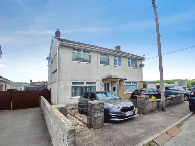 House for sale in Pontarddulais, Wales