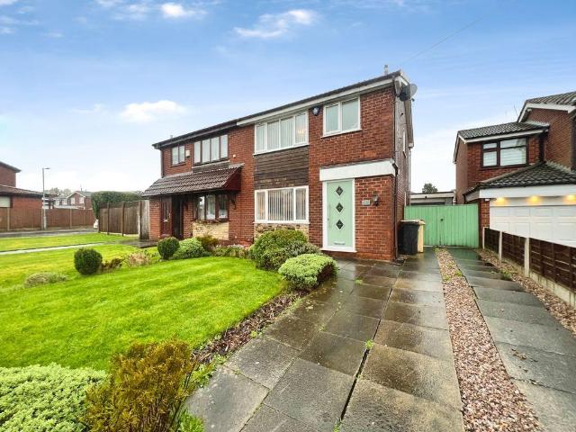 House for sale in Lee Bank, Greater Manchester
