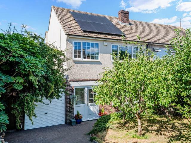 House for sale in Dormansland, Tandridge