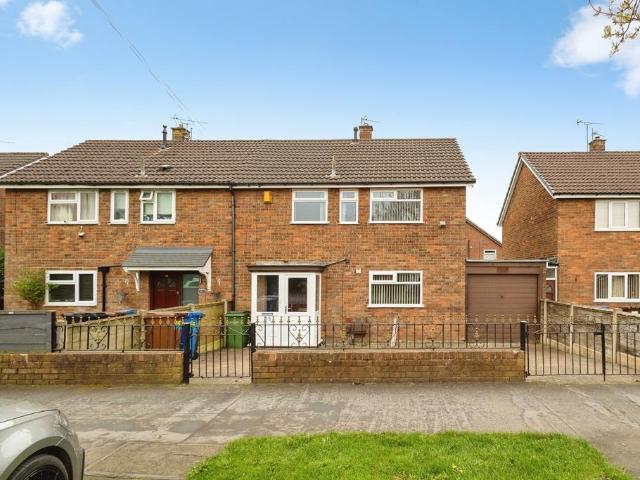 House for sale in Brinnington, Greater Manchester