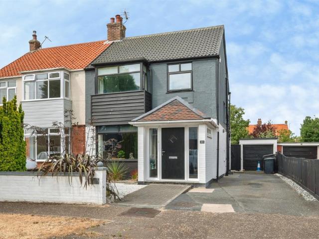 House for sale in Newtown, Stokesby