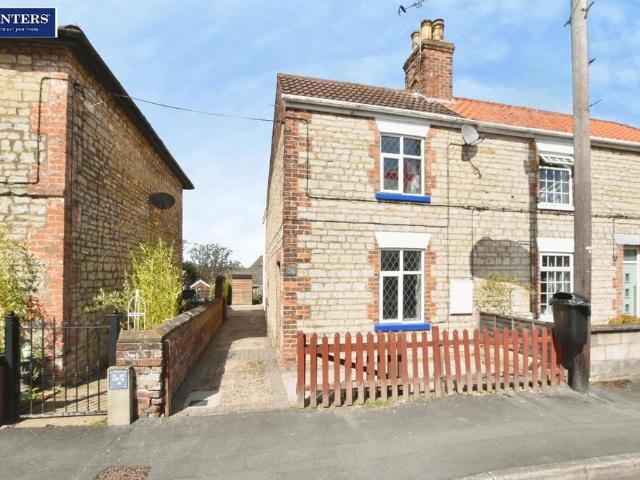 House for sale in Broughton, North Lincolnshire
