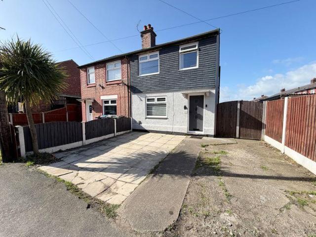 House for sale in Whitby, Rossmore