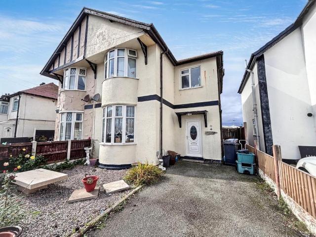 House for sale in Kinmel Bay and Towyn, Towyn