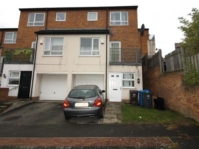 House for sale in Norfolk Park, Sheffield