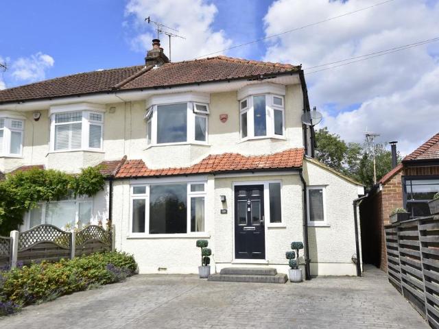 House for sale in Batchworth, Hertfordshire