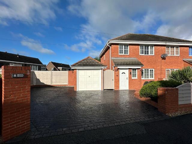 House for sale in Newhall, South Derbyshire