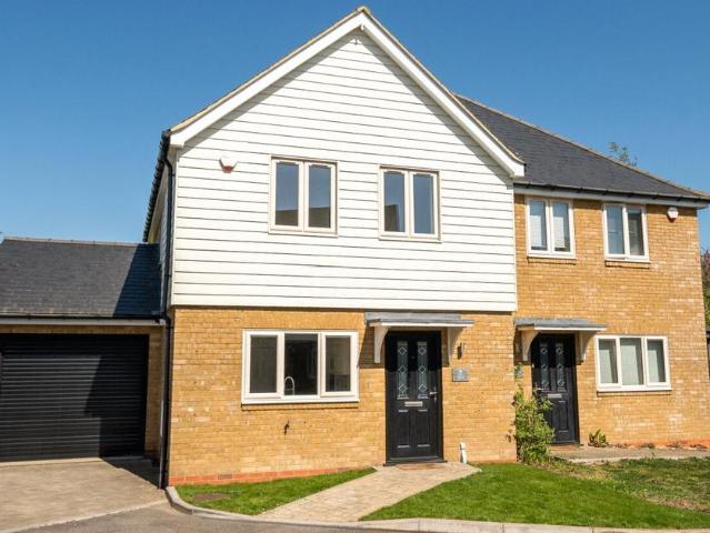 House for sale in Oad Street, Kent