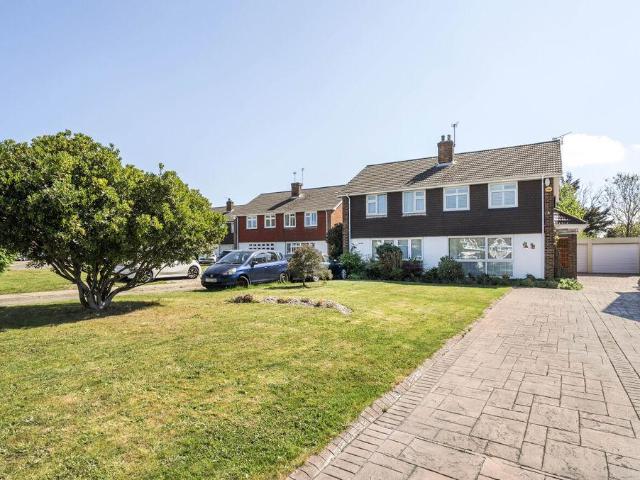 House for sale in Blackfen, Greater London