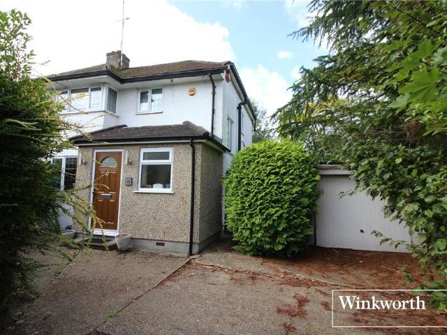 House for sale in Elstree and Borehamwood, Borehamwood