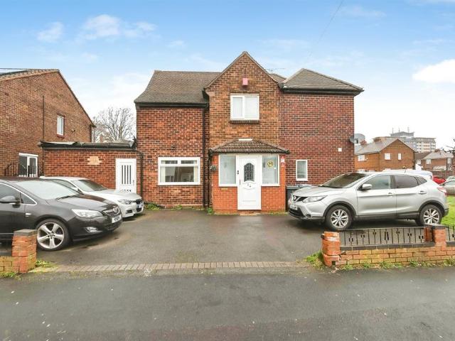 House for sale in Causeway Green, West Midlands