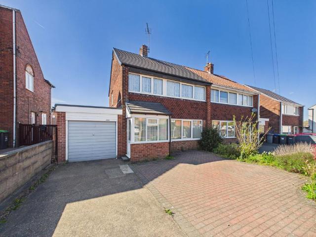 House for sale in Huthwaite, East Midlands
