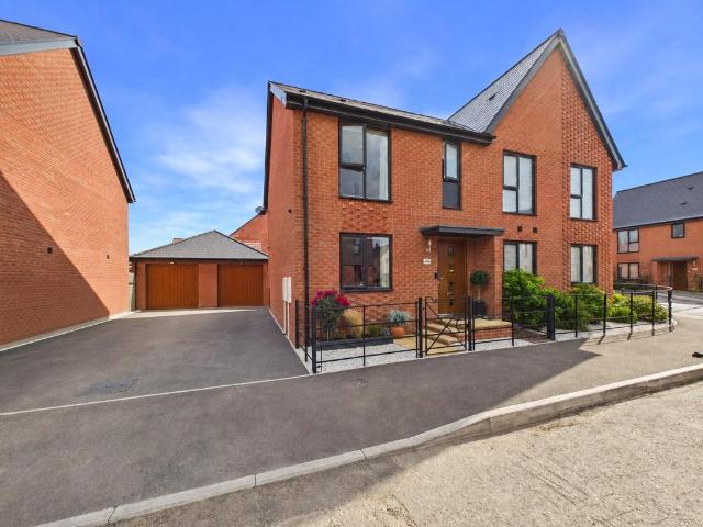 House for sale in Pamington, Gloucestershire