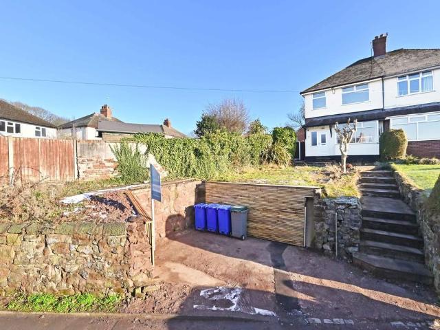 House for sale in Stoke, Stoke-on-Trent