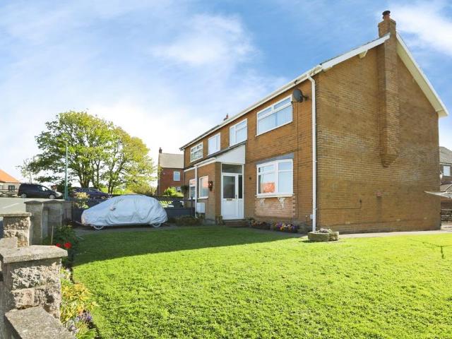 House for sale in Stainsacre, North Yorkshire