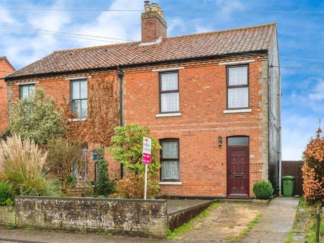 House for sale in Reepham, Crostwick
