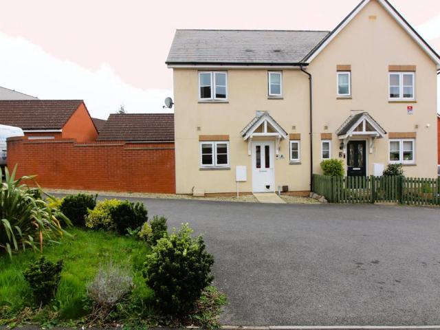 House for sale in North Petherton, Somerset