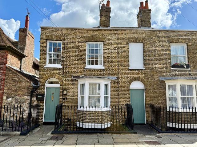House for sale in Sandwich, Ash