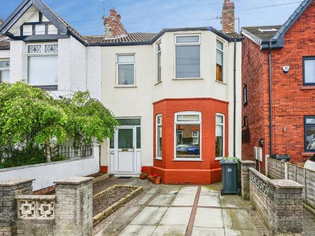 House for sale in Great Crosby