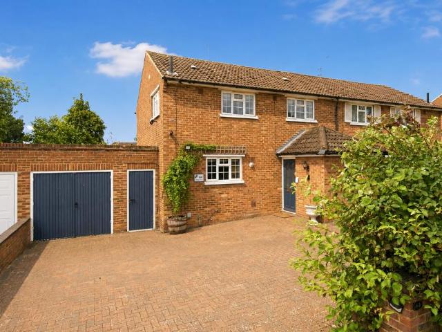House for sale in St Albans, Five Acres