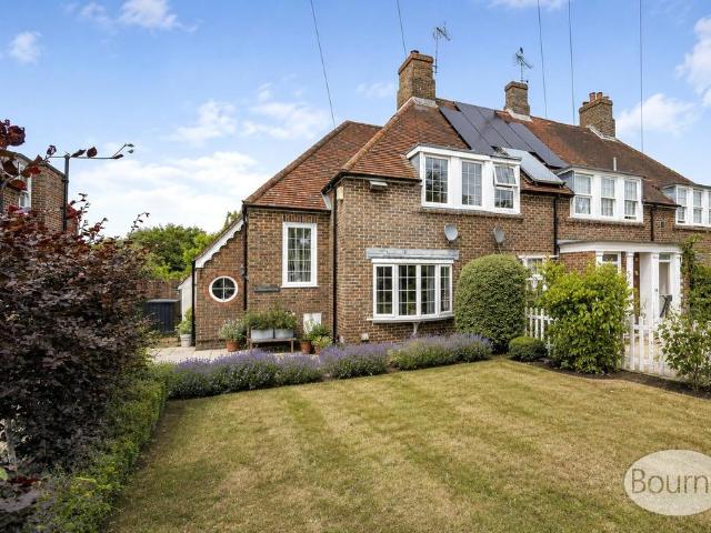 House for sale in East Clandon, Westborough